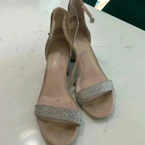 Madden Girl Bling Sandals.  Women’s size 9.5. - Picture 3 of 7